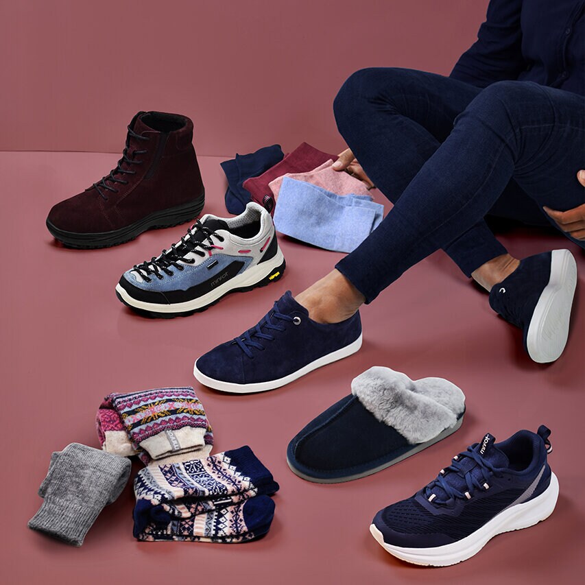 https://www.minfot.se/pub_docs/files/minfot-strumpor-skor-och-sandaler.jpg