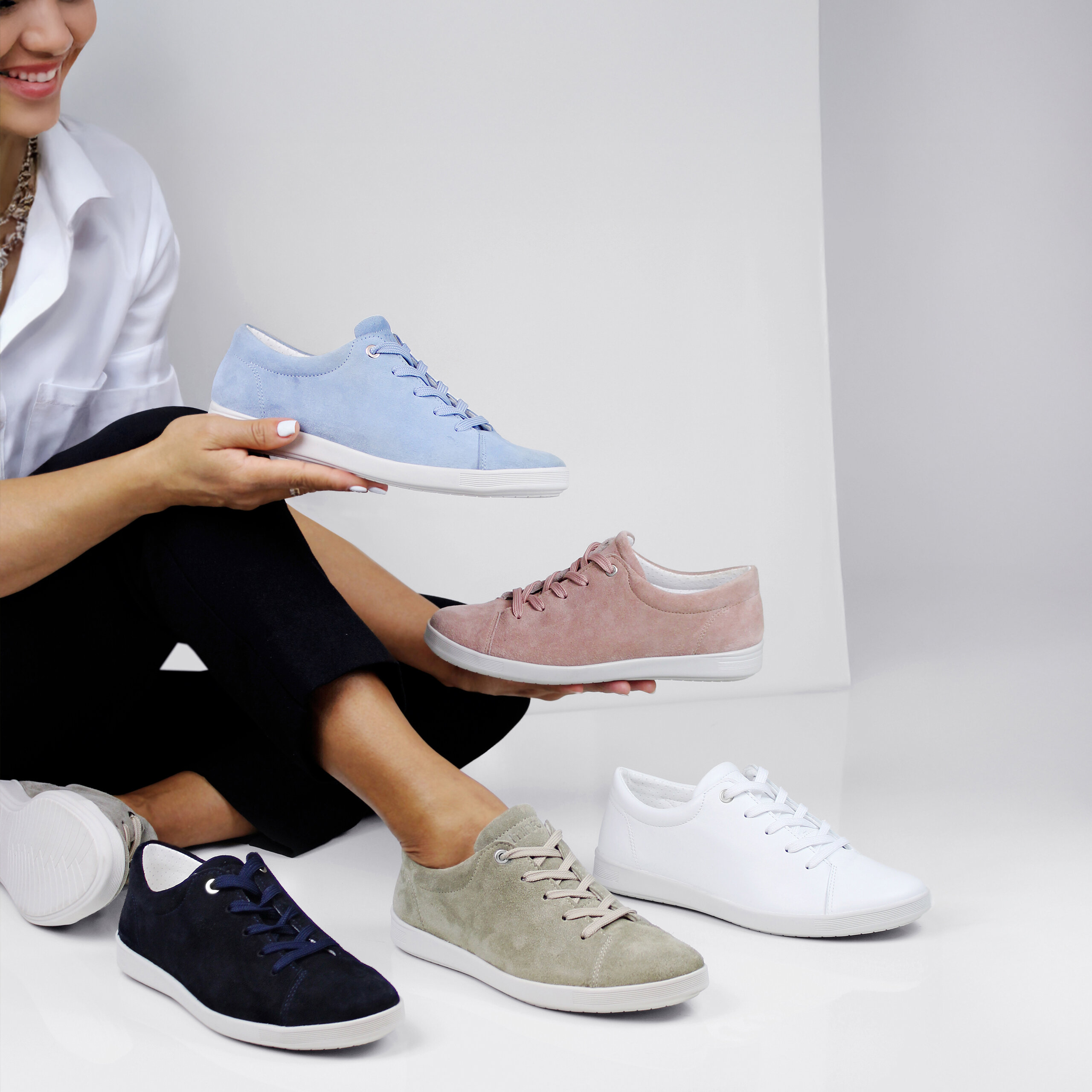 https://www.minfot.se/pub_docs/files/variga-sneakers.jpg