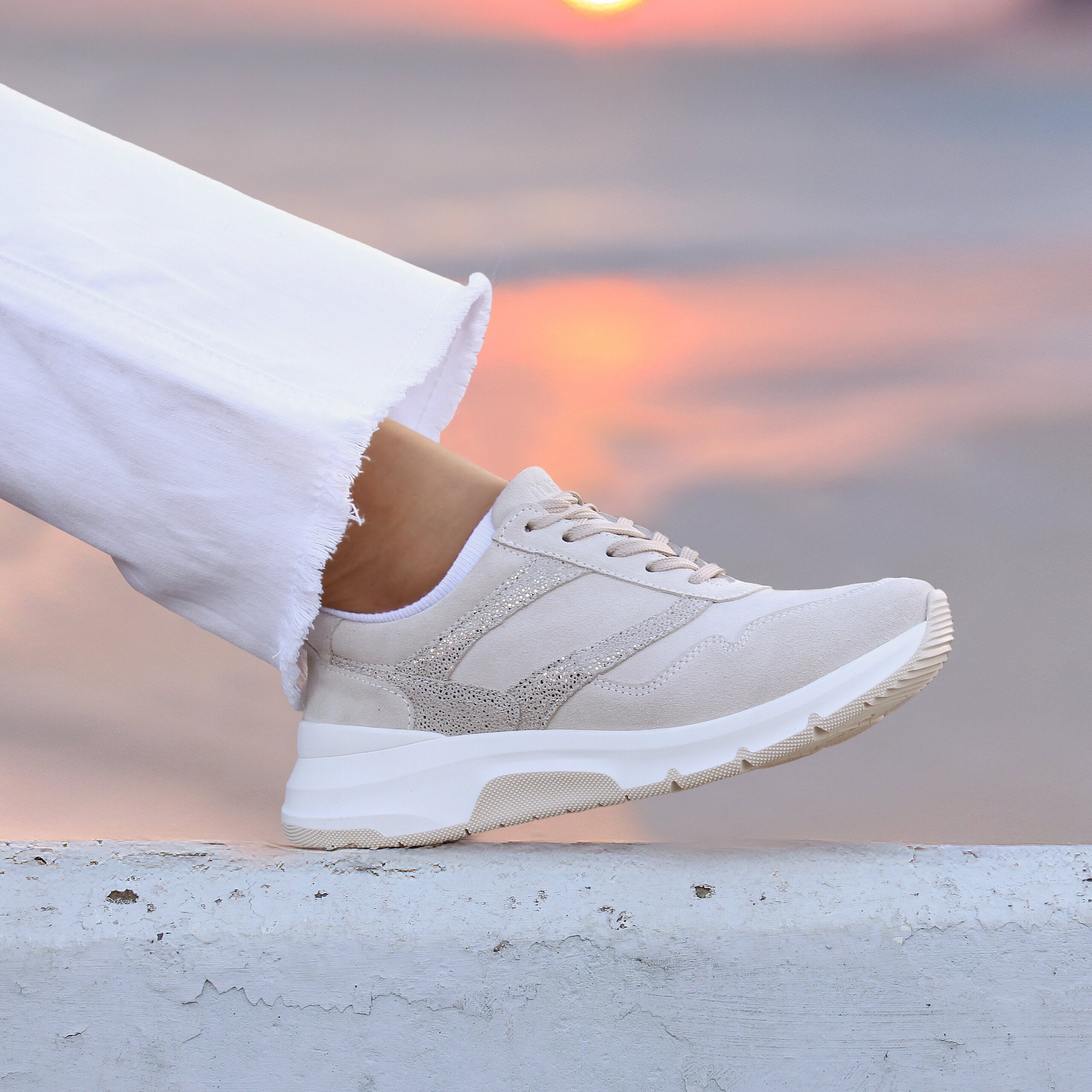 https://www.minfot.se/pub_docs/files/varsneakers-2025.jpg