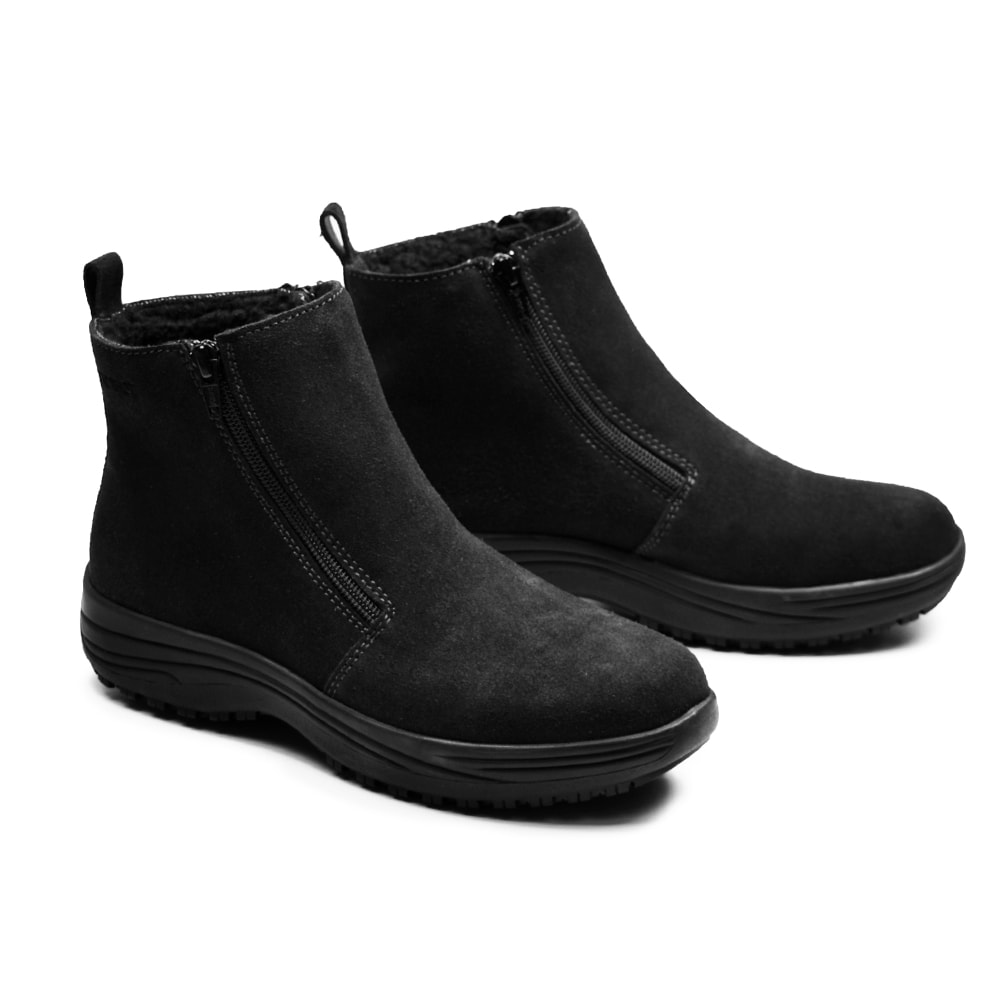 Boots-Orsa-Mocka-Svart-minfot-fotriktiga-skor.jpg