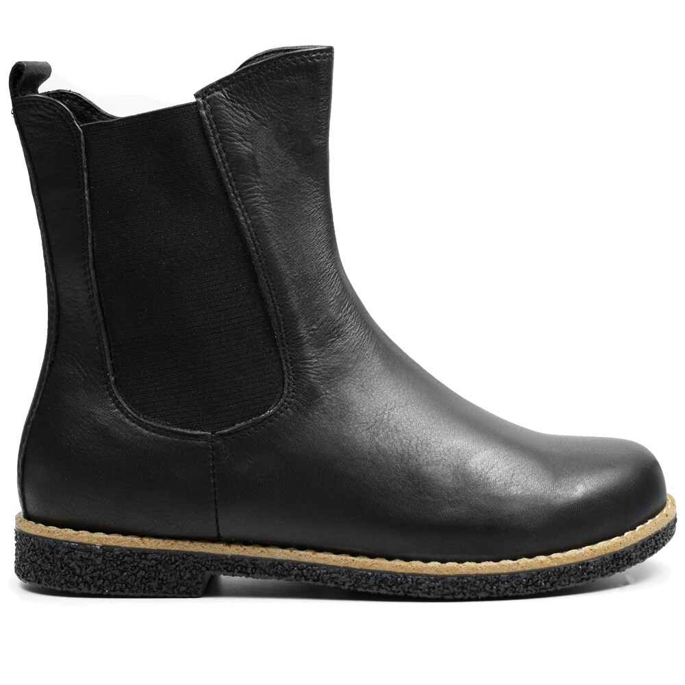 Charlotte-chelsea-boots-black-nature.jpg