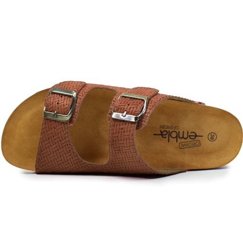 Embla-fotriktiga-sandaler-flätad-kastanj.jpg