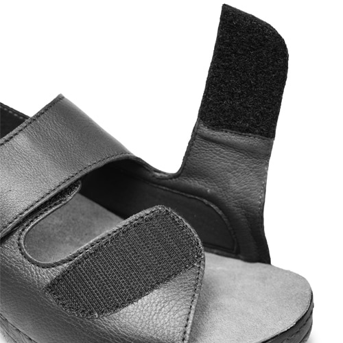 Embla-sandaler-ingrid-remmar-kardborre.jpg