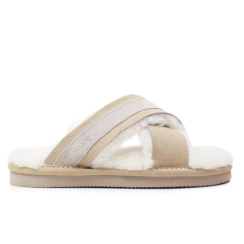 Sand-fårskinnstofflor-slip-in-minfot.jpg