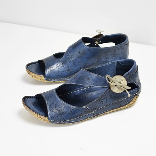 charlotte-royal-blue.jpg
