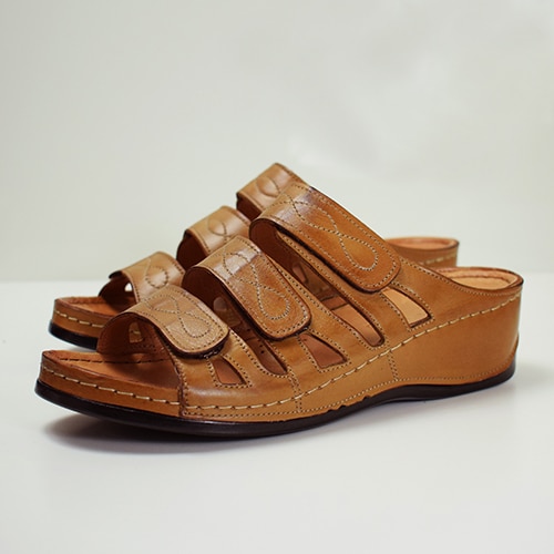 dam-sandal-tan.jpg