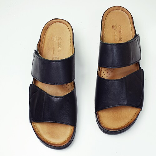 damsandaler-charlotte-mary.jpg