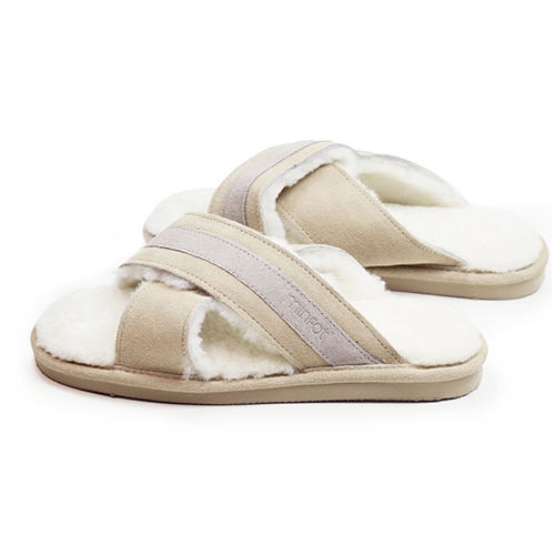 fårskinnstofflor-slip-ins-sand.jpg