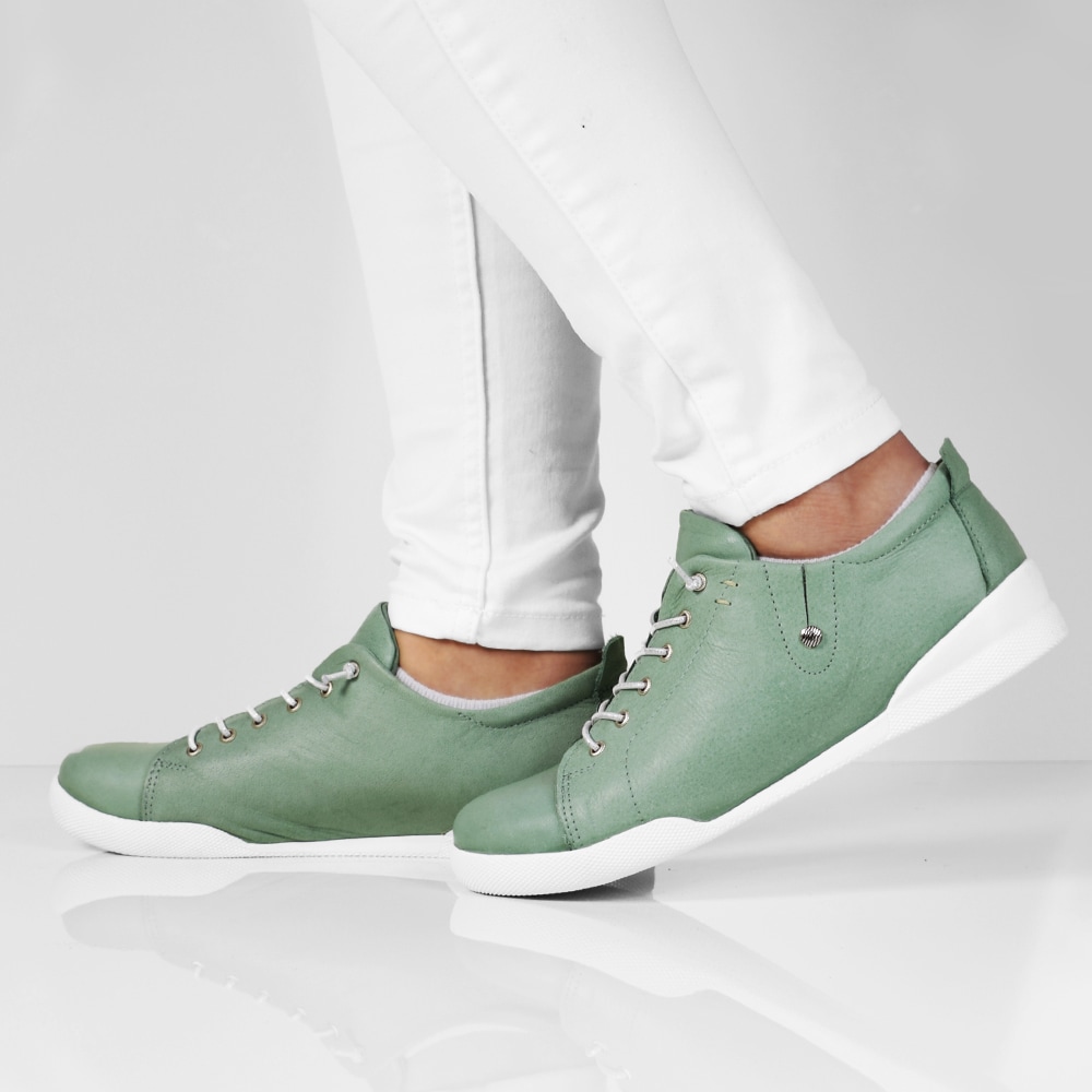 fotriktiga-skor-Charlotte-Lace-Peppermint.jpg