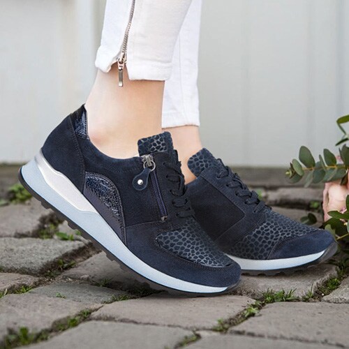 fotriktiga-sneakers-breda-dam-hiroko.jpg