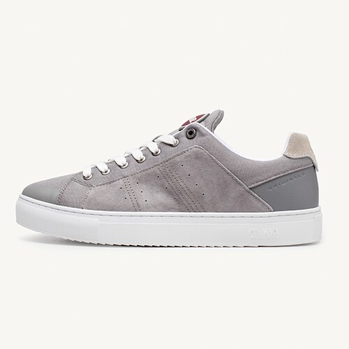 gråa-sneakers-colmar-outgray.jpg