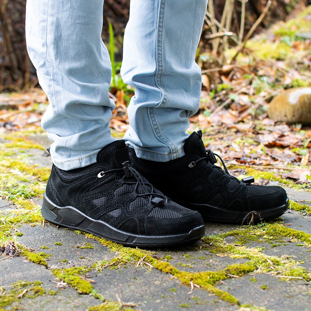 helsvarta-sneakers-herr-Jomos-Sneakers-Rostock-Black.jpg