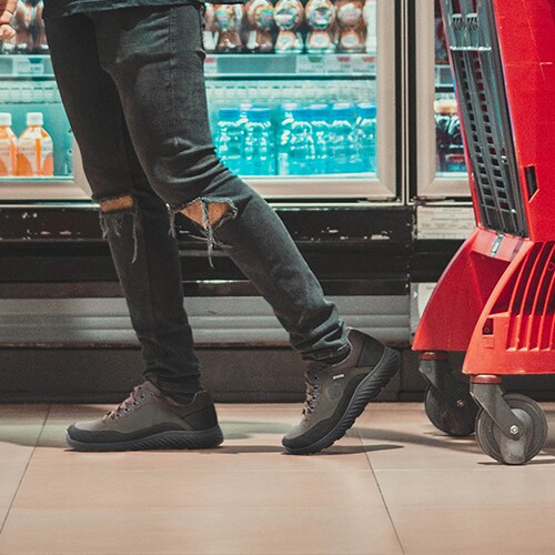 jomos-fotriktiga-sneakers-Neuss.jpg