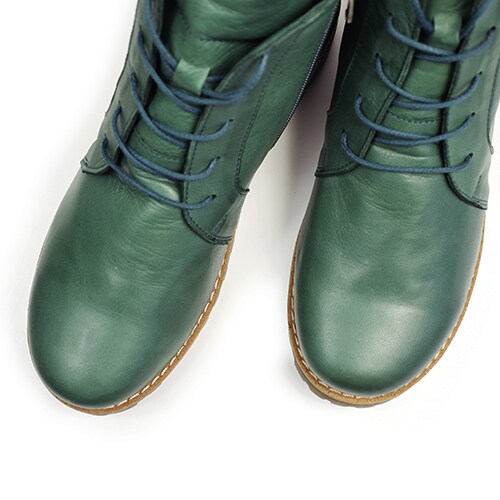oak-charlotte-of-sweden-dam-boots.jpg