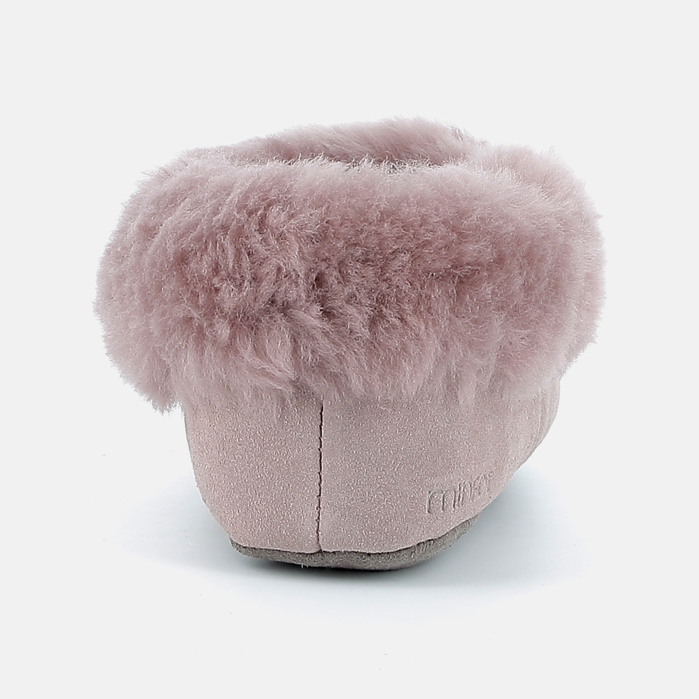 rosa-fårskinnstoffel-Minfot-Lounge-Opal.jpg