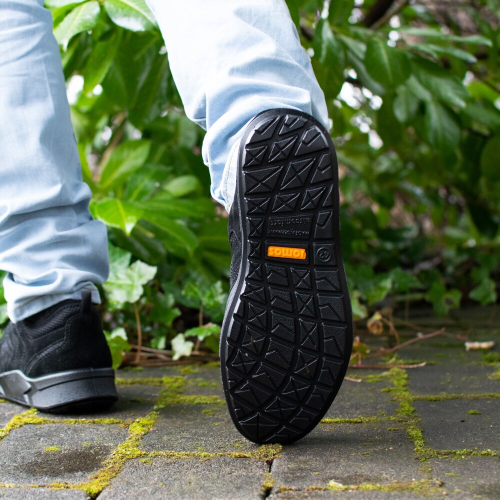 rymliga-sneaker-herr-Jomos-Sneakers-Rostock-Black.jpg