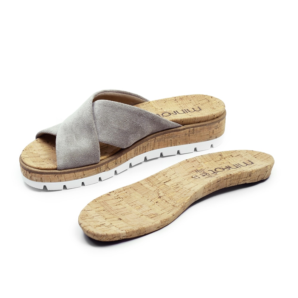 sandaler-med-löstagbar-fotbädd-Minfot-Raposa-Khaki.jpg