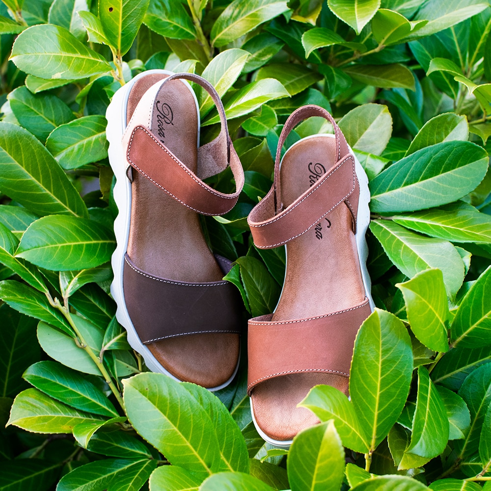 sandaler-med-mjuk-fotbädd-Rosa-Negra-Aria-Cuero-Multi.jpg
