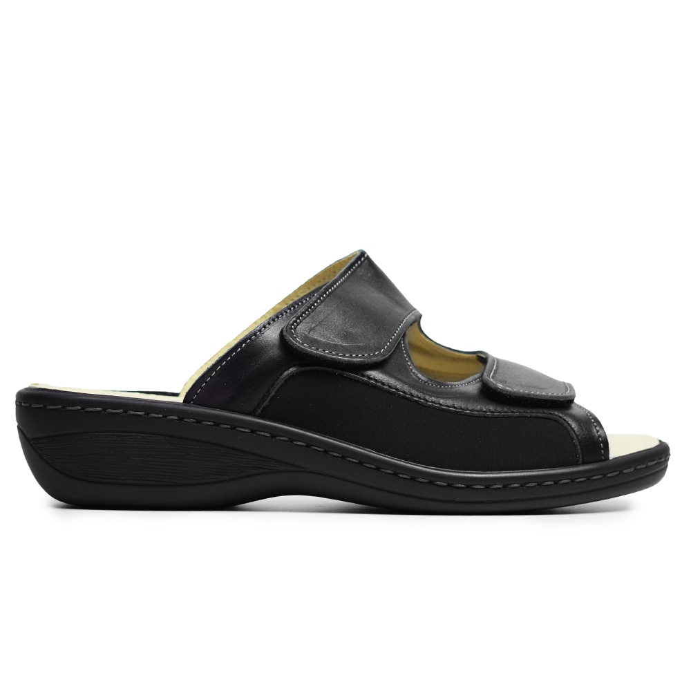 sandaler-som-är-designade-för-hallux-valgus-Charlotte-Jasmi-Black.jpg