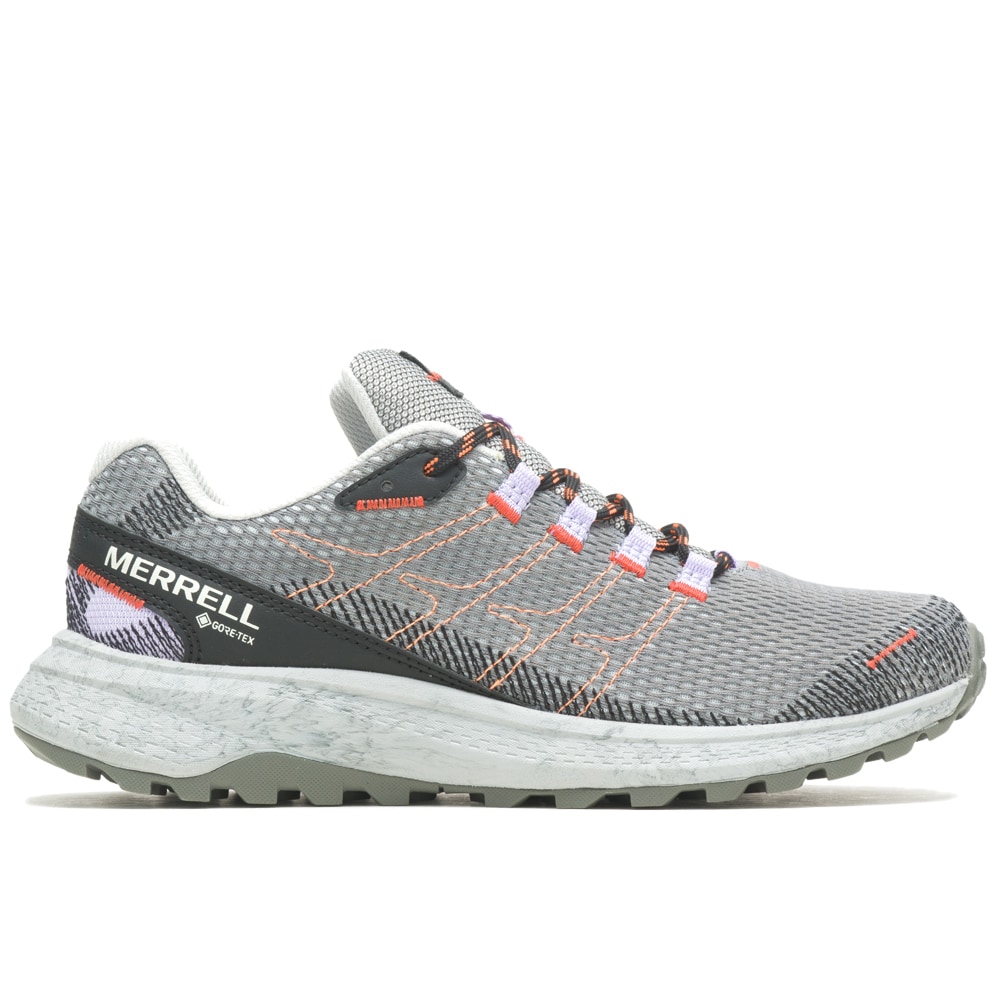 skechers-fly-strike-goretex-charcoal-lunar.jpg