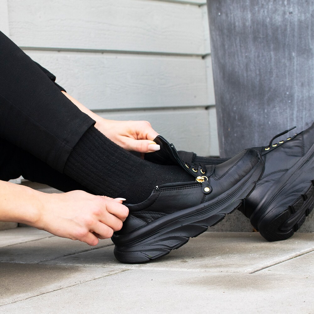 sneakers-med-dragkedja.Charlotte-Sneakers-Chunky-Black.jpg