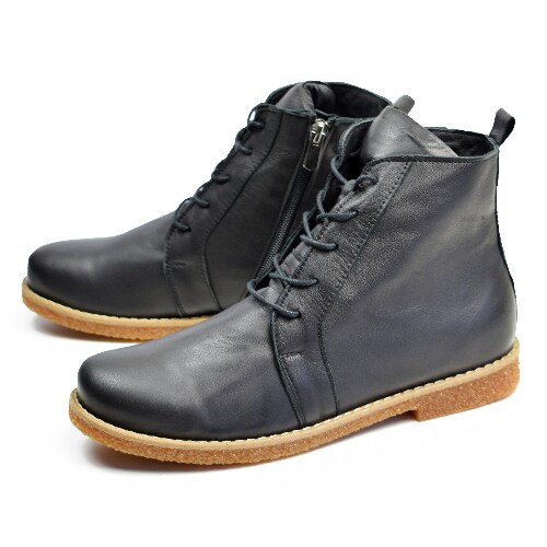svarta-dam-boots-charlotte-of-sweden-lace-black.jpg